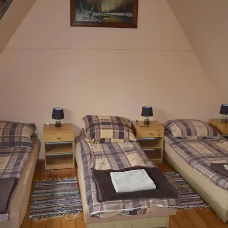 Mały Biały Jeżyczki Apartament